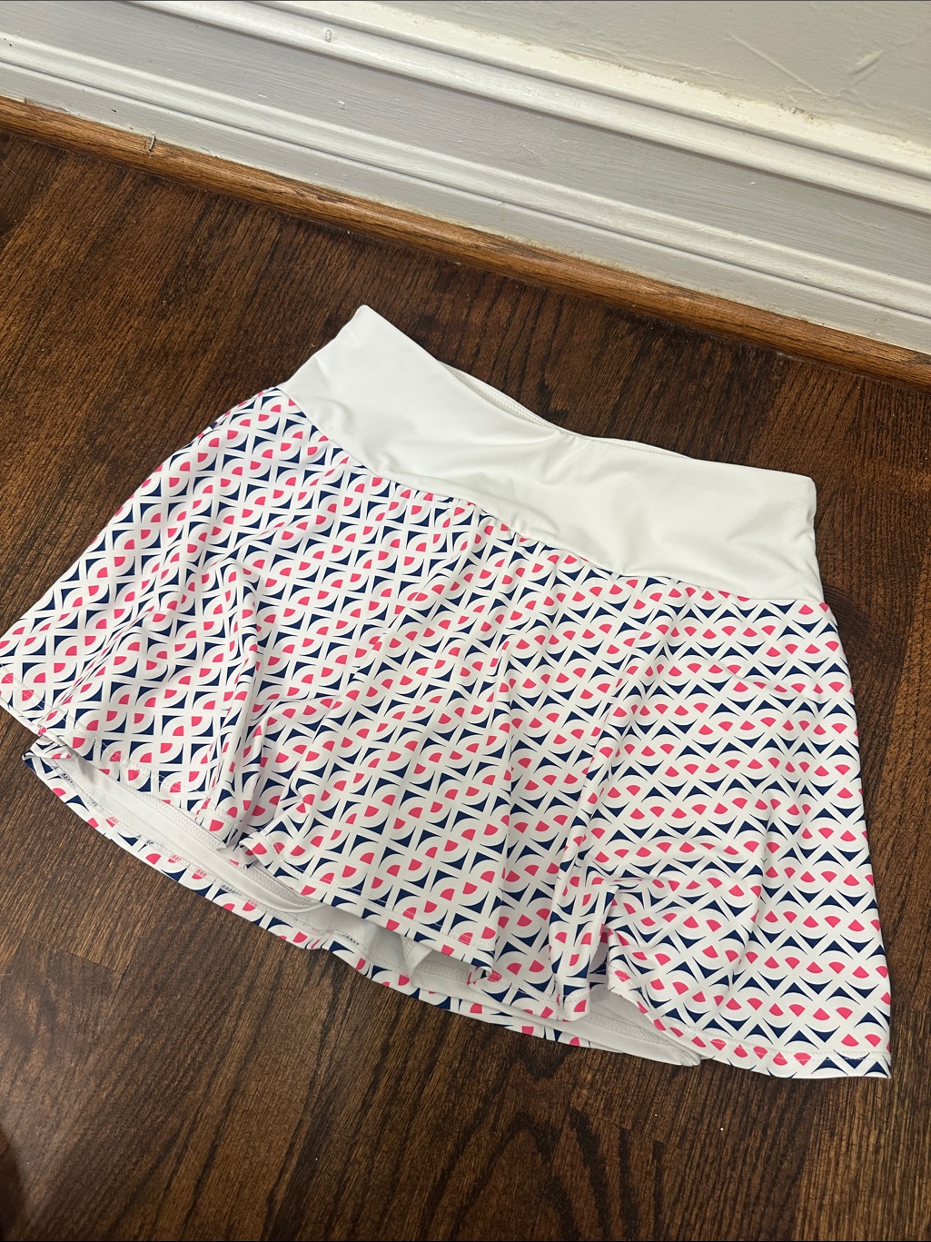 Kyodan White Athletic Tennis Golf Skort With Pink & Navy Geometric Print Xs